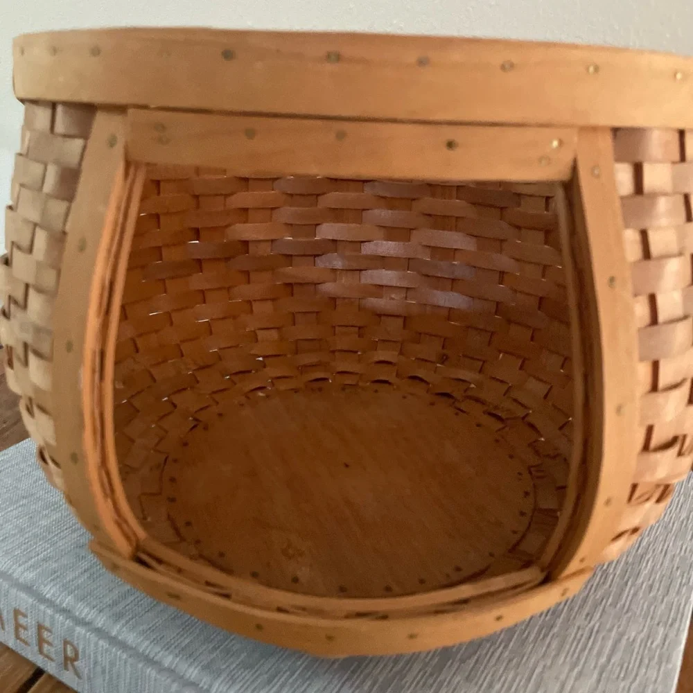 Vintage Better Home & Garden Bean Pot/Crockpot Carrying Basket –Viewing Basket